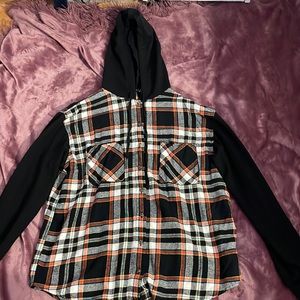Selling this hoodie flannel !